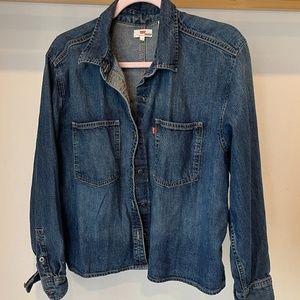 Iconic Levi's Denim Button-down Shirt / Jacket